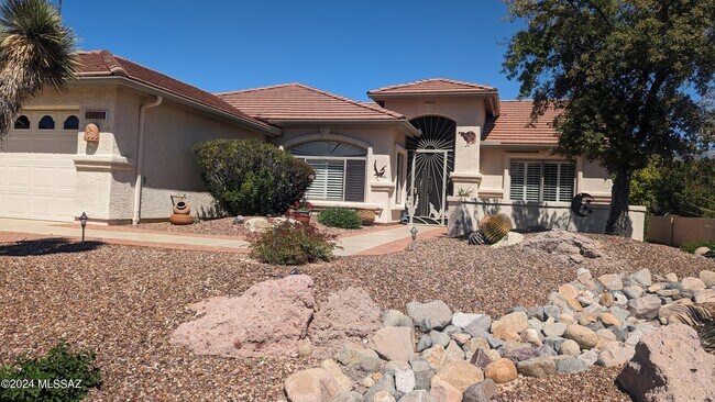 Building Photo - 39019 S Moonwood Dr