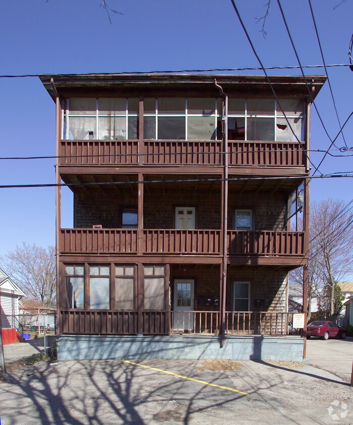 Foto del edificio - 3 Mador Ave