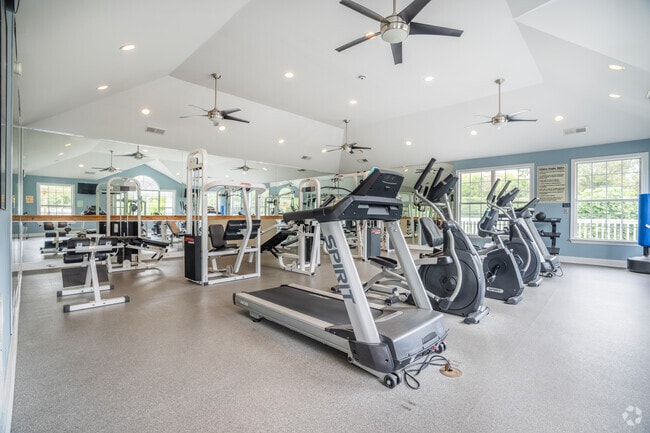 Fitness Center - Lakeshore Crossing