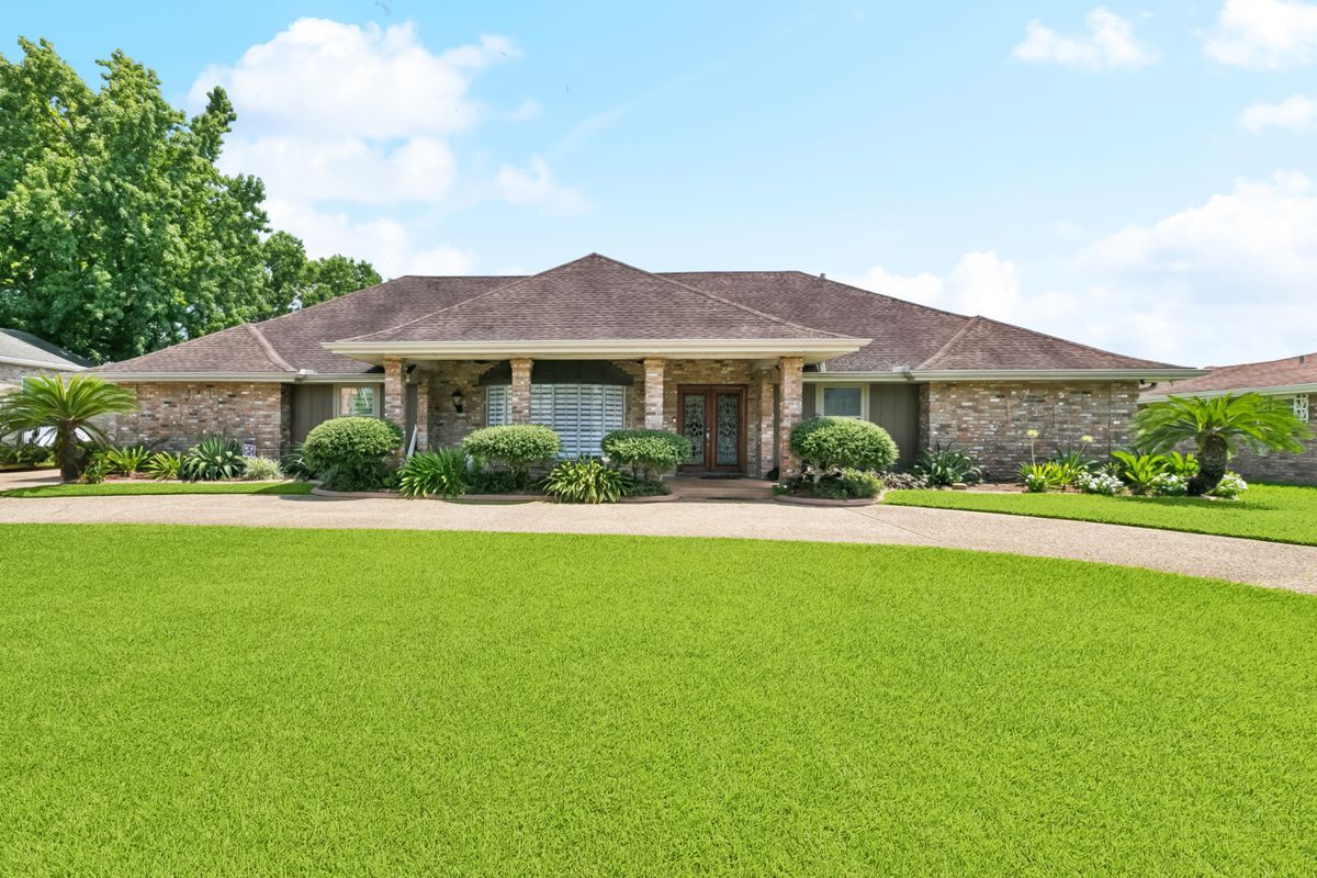 Foto principal - 2544 Cedarlawn Dr