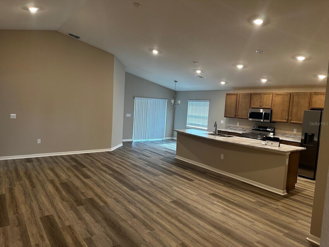 Foto del edificio - 1391 Mountain Flower Ln