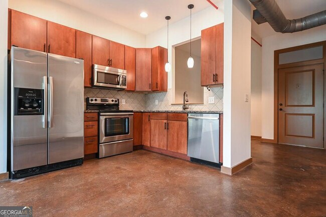 Foto del edificio - 250 Martha Dr