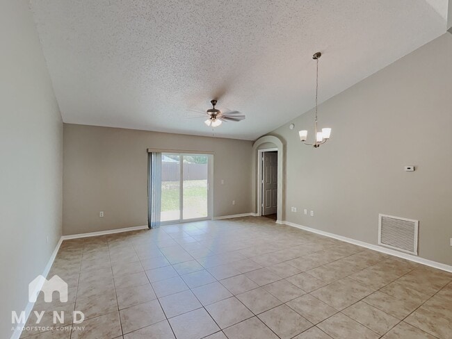 Building Photo - 1138 Kenworth Dr