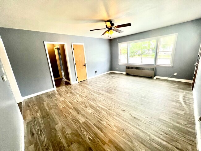 Foto del edificio - 1002 W Carroll St