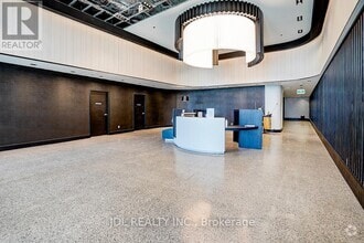 Building Photo - 56-1456 Andre de Grasse St