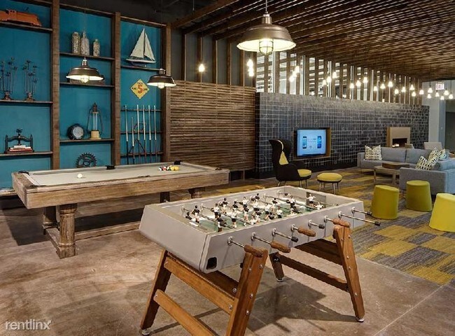 Foto del edificio - 840 N Clark St