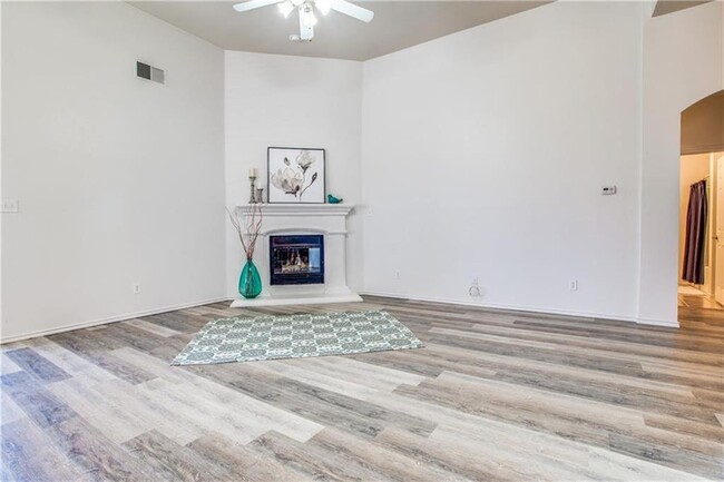 Building Photo - 6532 Alexandra Meadows Dr