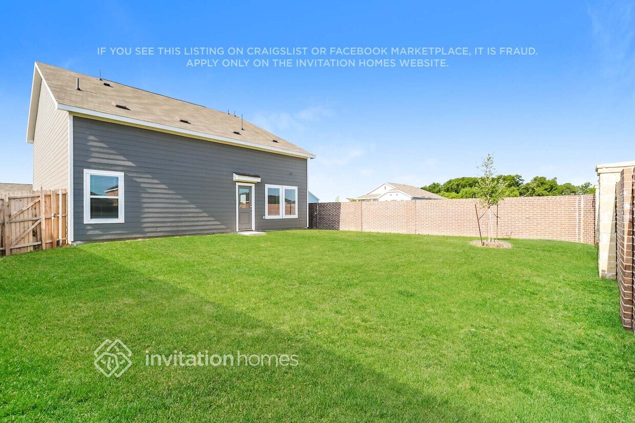 Foto del edificio - 4916 Old Ember Ln