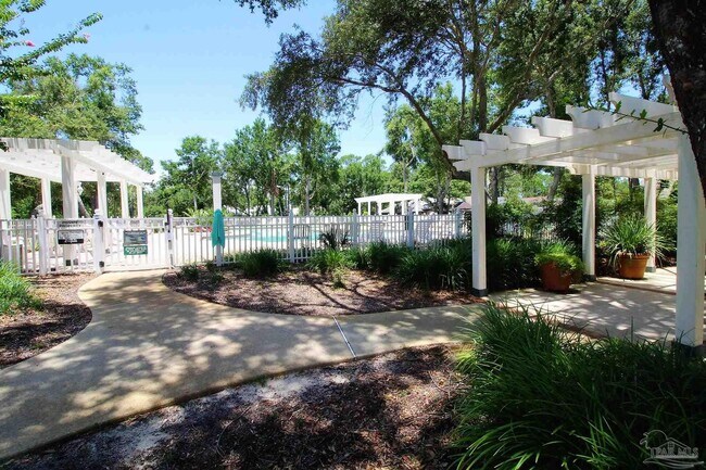 Building Photo - 10039 Rookery Rd