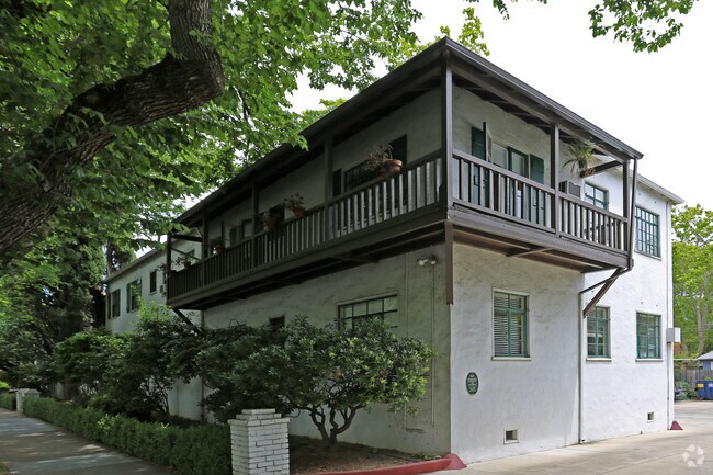 Building Photo - Villas Encantandoras