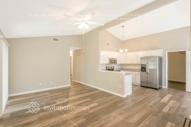 Building Photo - 8234 Riverboat Dr