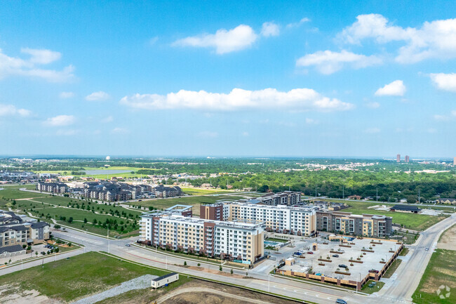 Foto aérea - Resia Rayzor Ranch Apartments