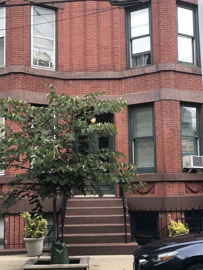 Foto del edificio - 234 6th St