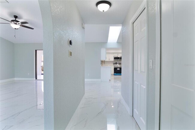 Building Photo - 1147 Yachtsman Ln