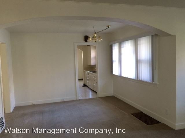 Building Photo - 2 br, 1 bath House - 208 W 26th