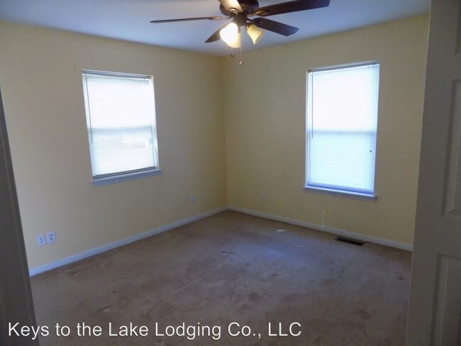 Building Photo - 4 br, 3 bath House - 6231 Shadow Circle
