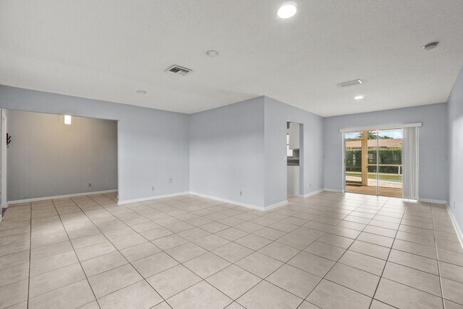 Foto del edificio - 4128 Chestnut Ave