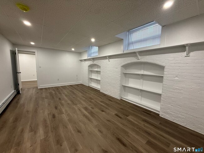 Foto del edificio - 156 Garfield Ave