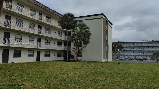 Foto del edificio - 500 NE 2nd St