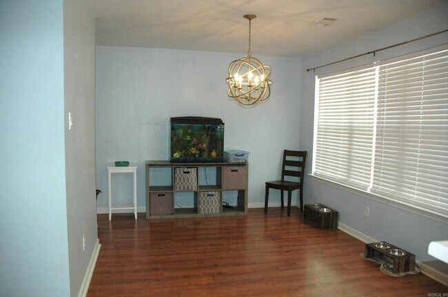 Foto del edificio - 46 Park Ridge Dr