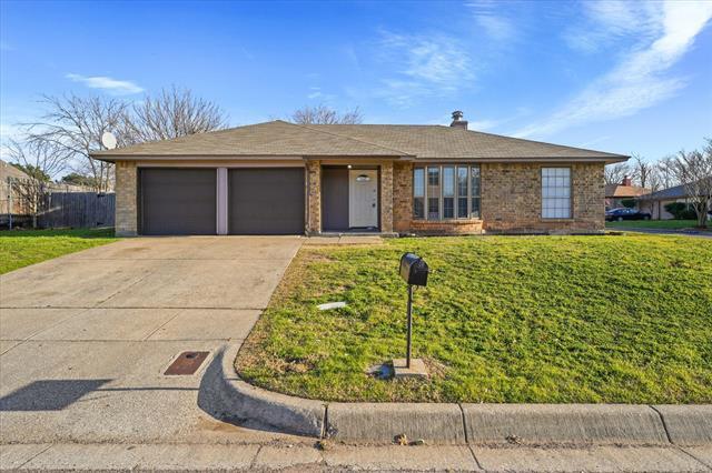 Building Photo - 3925 Wendover Dr