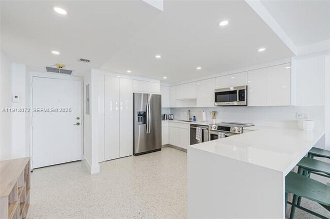 Photo - 1865 Brickell Ave Apartment