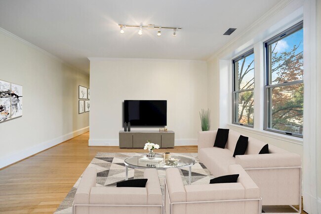 Large & open living area - 2129 Florida Ave NW