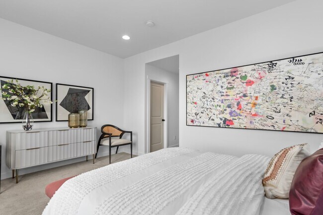 Building Photo - $2,000 OFF!!! 4-bed, 3.5-bath Townhome Available early July