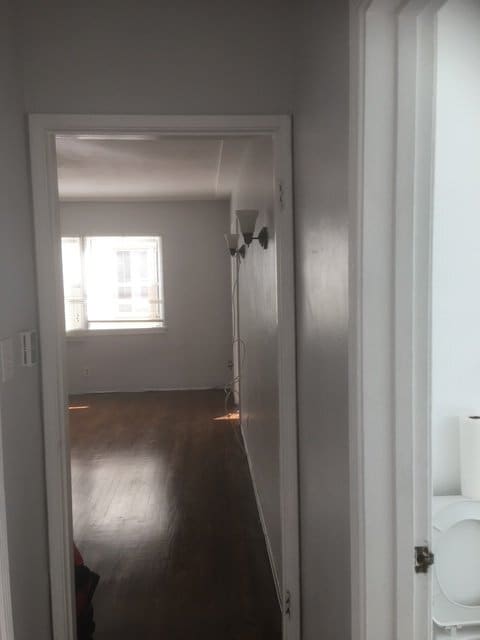 Building Photo - 4261 1/2 Garthwaite Ave