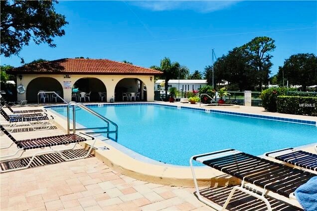 Building Photo - 150 Englewood Isles Pky