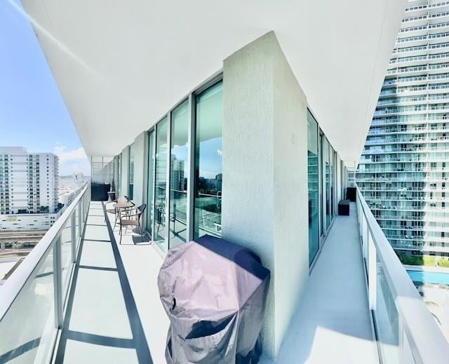 Foto del edificio - 79 SW 12th St