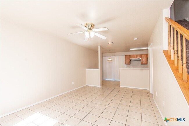 Foto del edificio - 5701 Redstone Dr