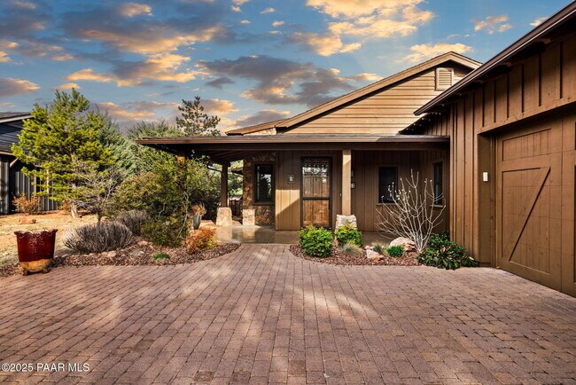 Building Photo - 5653 W Johnny Mullins Dr