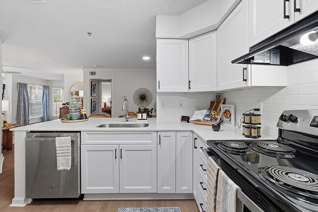 Building Photo - Chroma Park Apartments