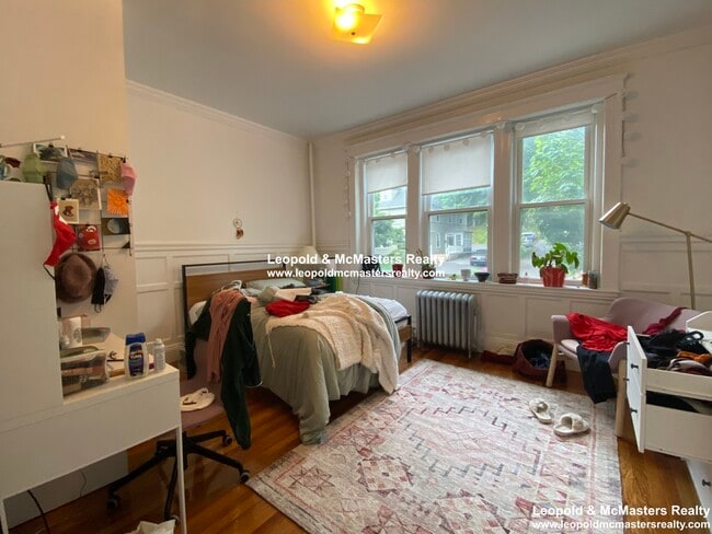 Building Photo - 81 Winchester St