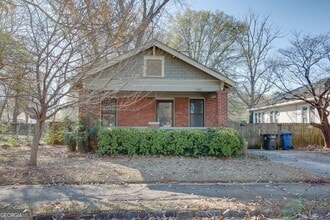 Building Photo - 1786 Center Ave