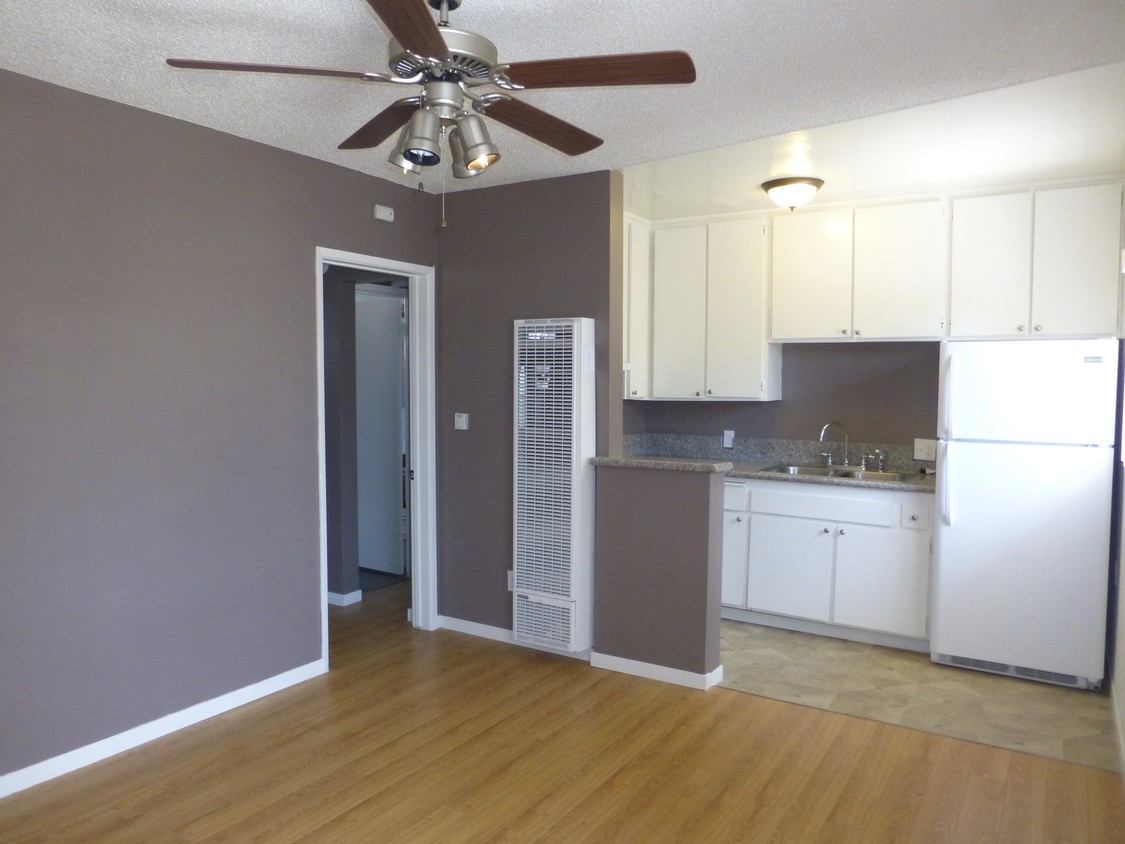 Primary Photo - 4307 W 28th St
