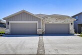 Foto principal - AVAILABLE NOW! GORGEOUS 3 BEDROOM DUPLEX L...