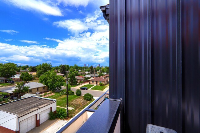 Foto del edificio - 3030 Wilson Ct