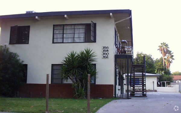 Foto del edificio - 356-362 W 23rd St