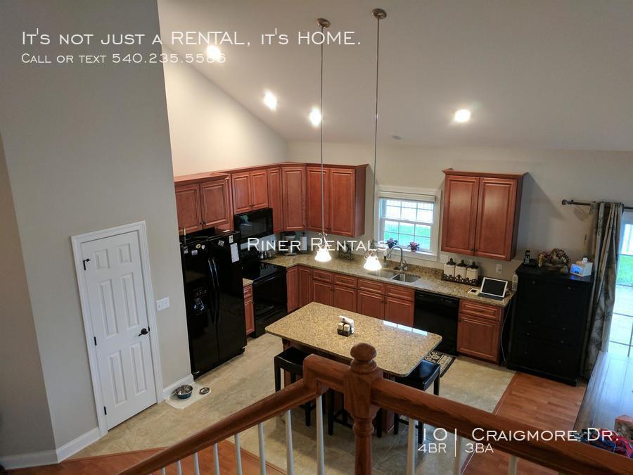 Primary Photo - 101 Craigmore Dr