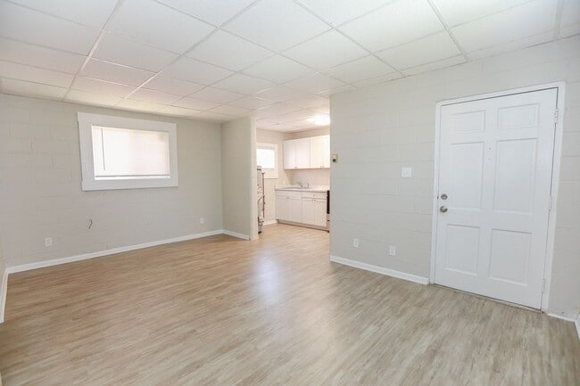 Photo - 2224 Marshall Ave Apartment