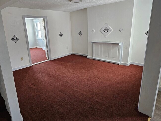 Building Photo - 38 Union St