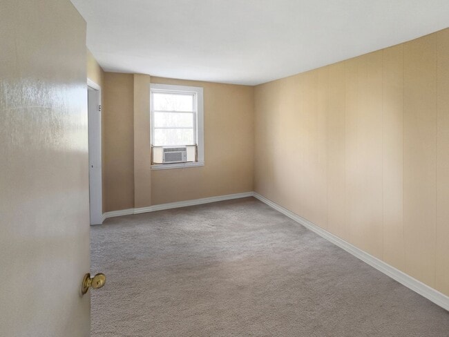 Photo - 35 Terrace Dr Apartment