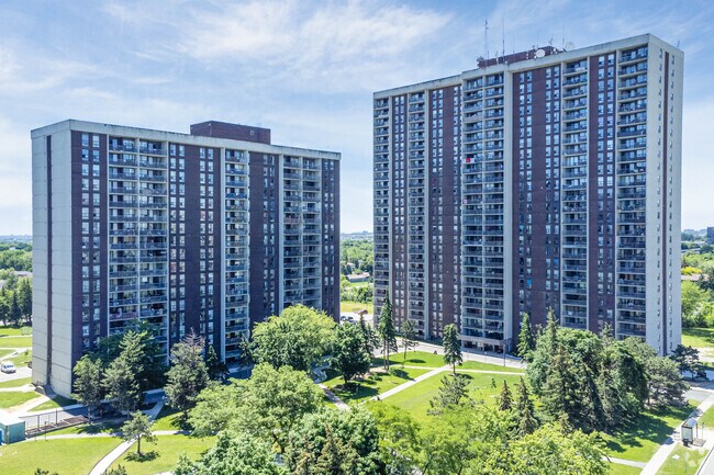 Building Photo - Shaw Towers