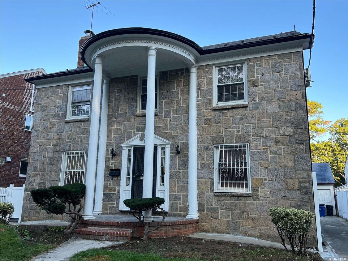 Foto principal - 157-29 Rose Ave