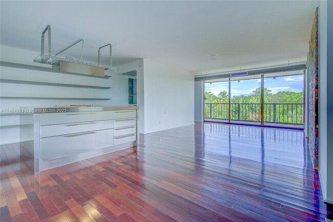 Building Photo - 5781 Biscayne Blvd