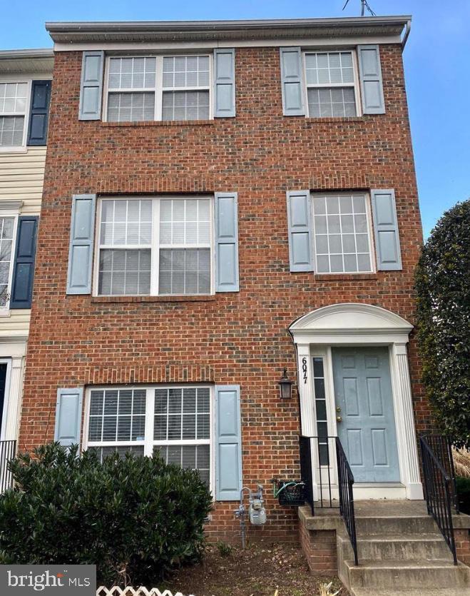 6077 Sara Marie Terrace, Centreville, VA 20121 Townhome Rentals in