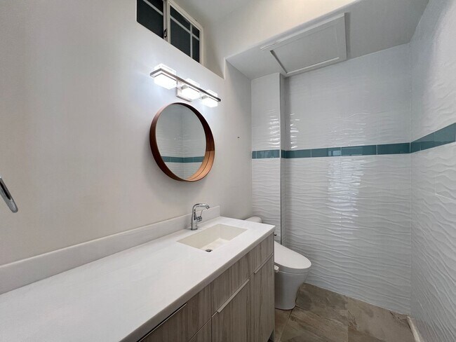 Building Photo - Waialae Iki | Nearly 5,000 Sq. Ft. with Breathtaking Ocean Views
