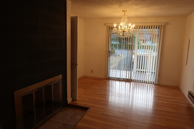 Building Photo - 30126 2nd Ave SW